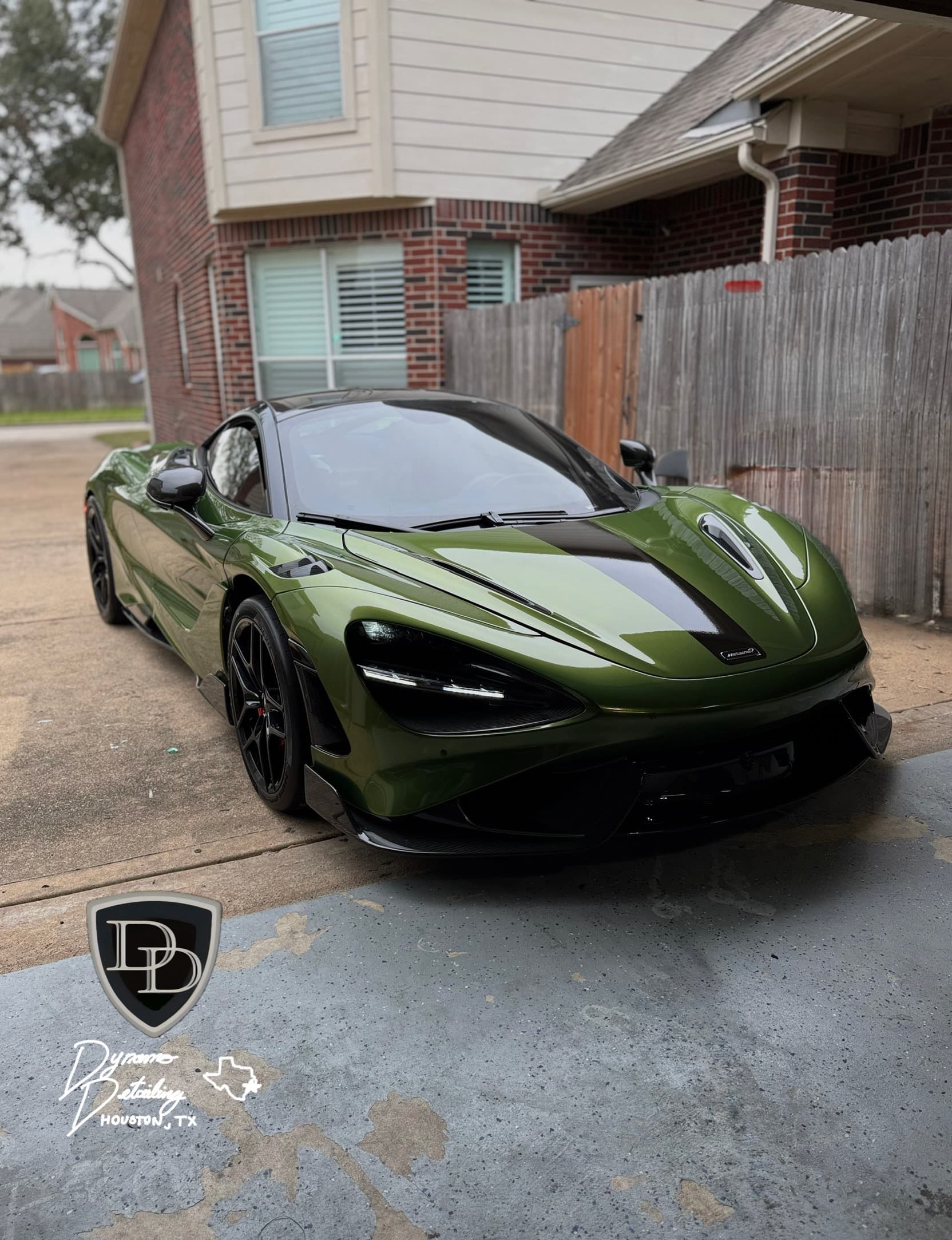 McLaren 720S Army Green